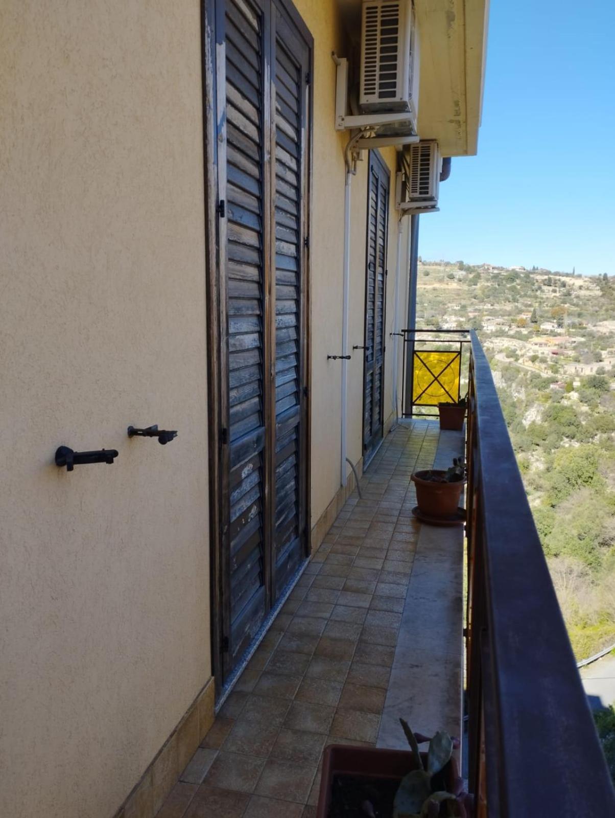Ferula Loft Acomodação com café da manhã Sortino Exterior foto