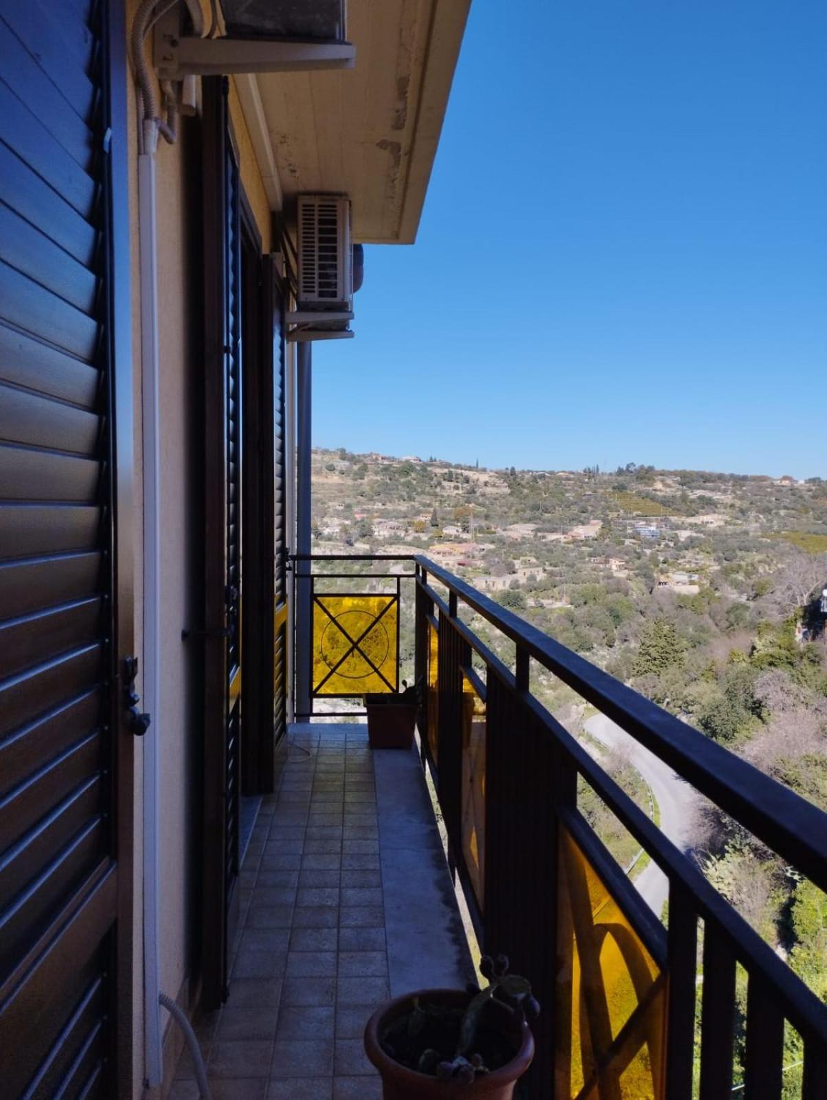 Ferula Loft Acomodação com café da manhã Sortino Exterior foto